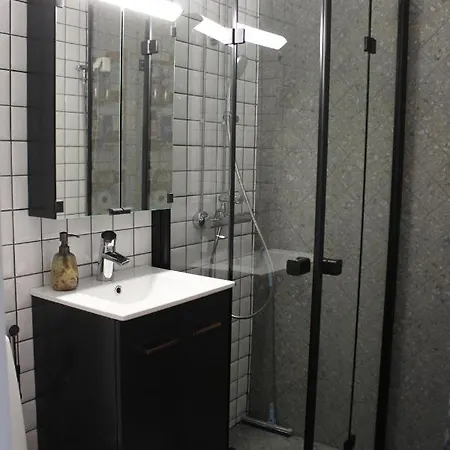 Hieno Kaksio Keskustassa Rauhallisella Alueella Apartmán Loviisa