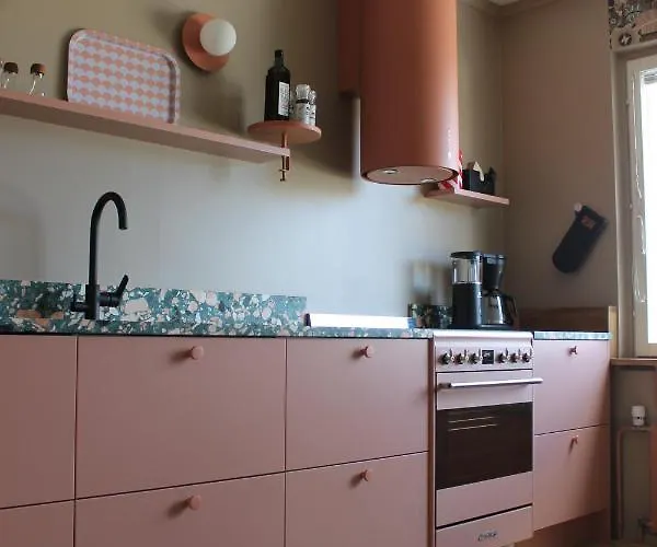 Hieno Kaksio Keskustassa Rauhallisella Alueella شقة لوفيزا